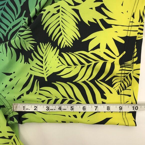 Old Navy Built-In Flex Board Shorts Men's Size 40 Leaf Print Swim Trunks Beach - Picture 6 of 9